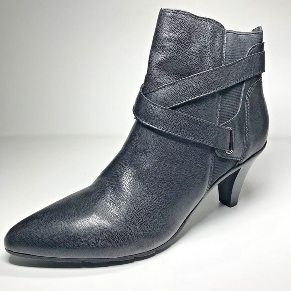KENNETH COLE BLACK Leather Ankle Boots Women's 9.5 - Picture 1 of 8